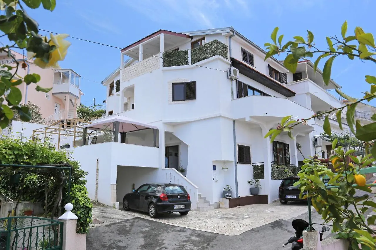 Apartments With A Parking Space Mastrinka, Ciovo - 4324 Trogir