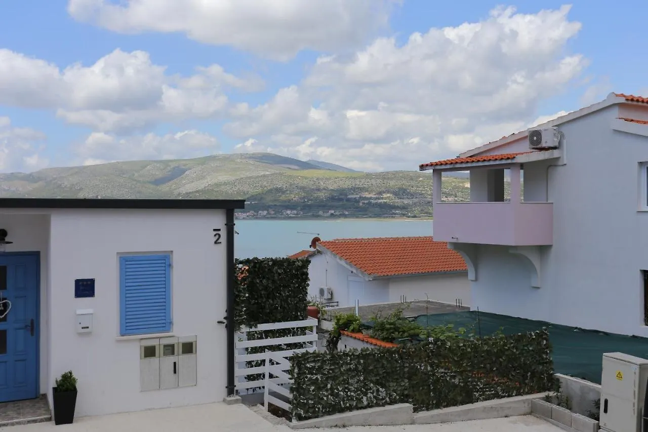 Apartments With A Parking Space Mastrinka, Ciovo - 4324 Trogir