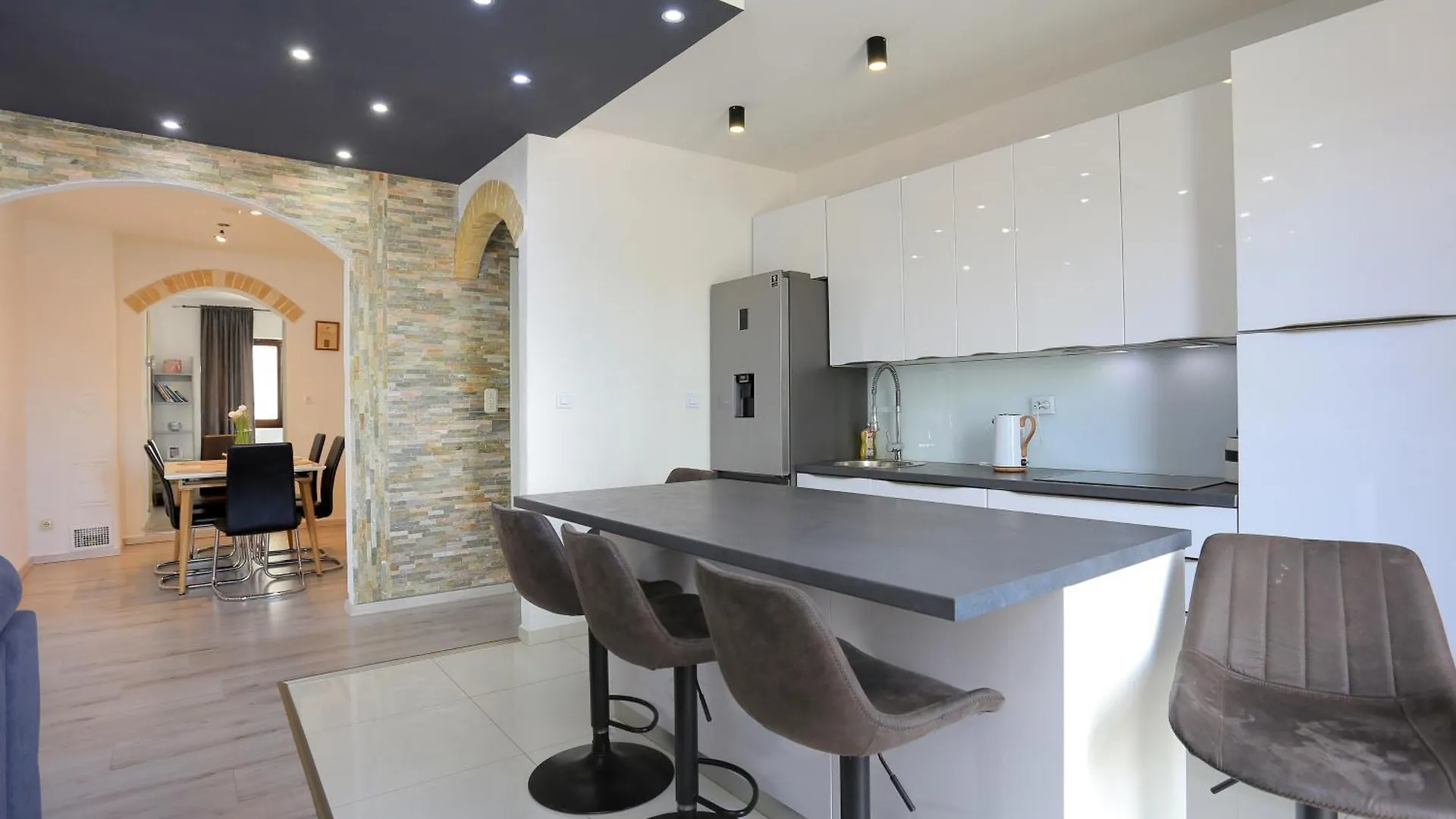 Apartments With A Parking Space Mastrinka, Ciovo - 4324 Trogir