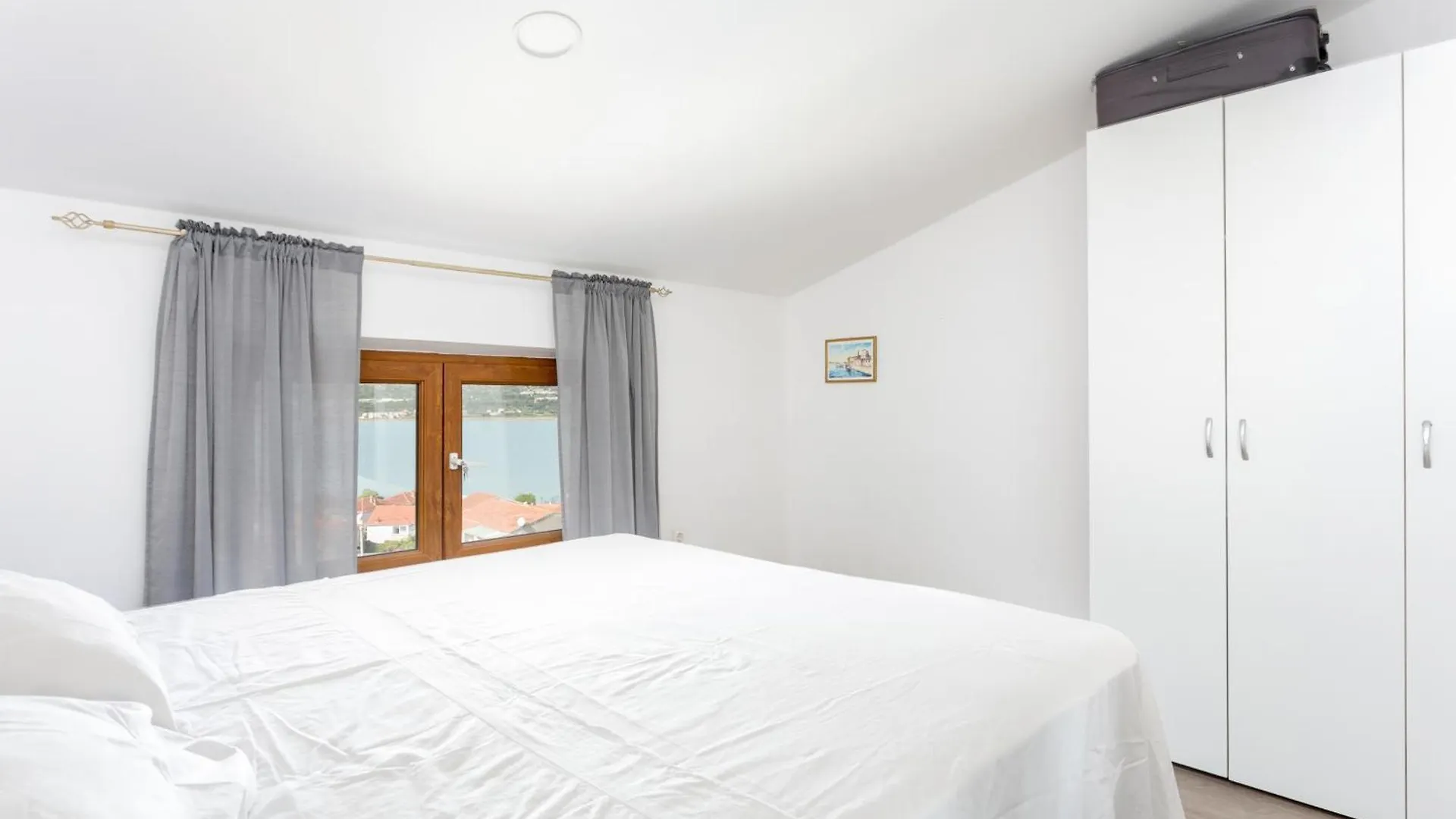 Apartments With A Parking Space Mastrinka, Ciovo - 4324 Trogir
