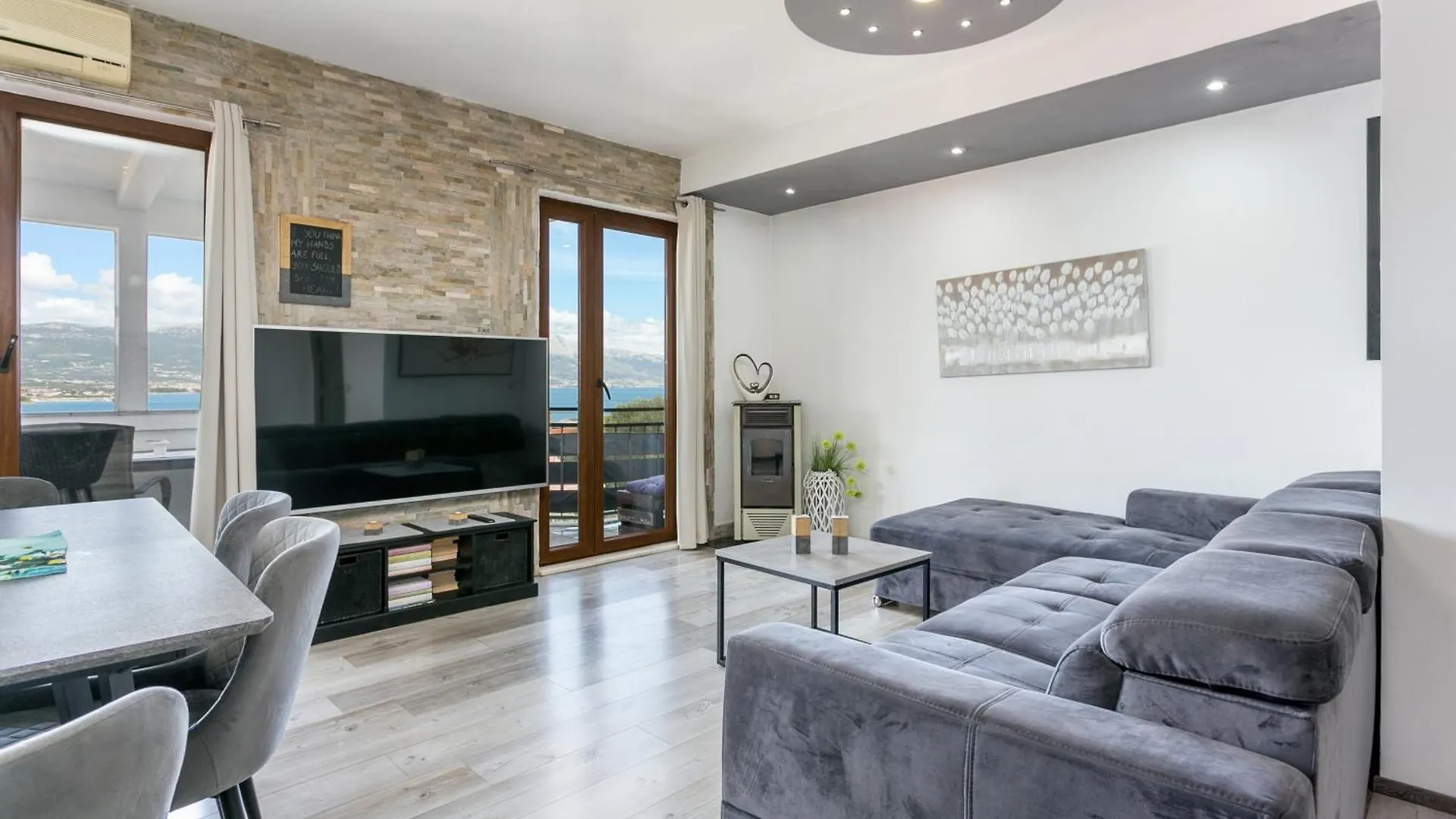 Apartments With A Parking Space Mastrinka, Ciovo - 4324 Trogir